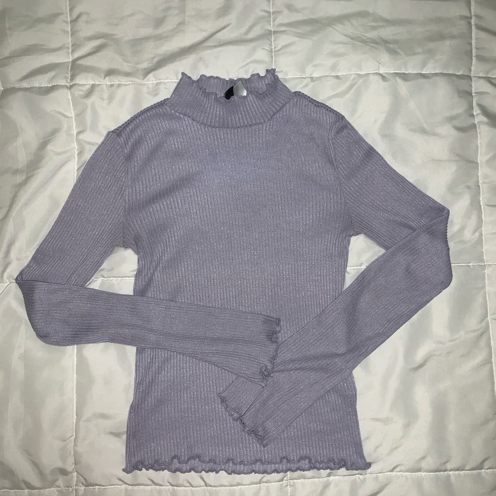 Lavender H & M fitted top